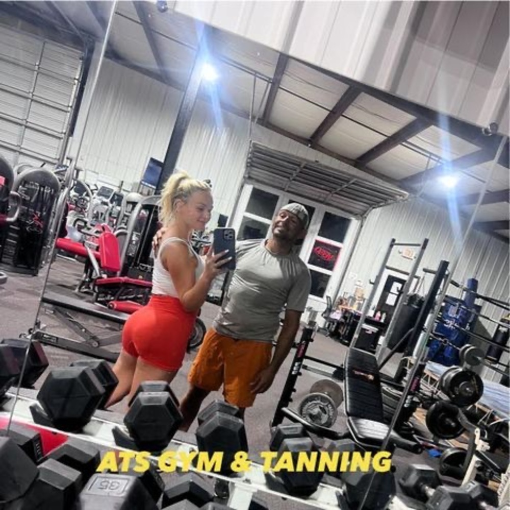 Meet your Posher, Lee